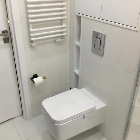 Zielone Tarasy - Next To The Beach With Garage Apartment Kolberg