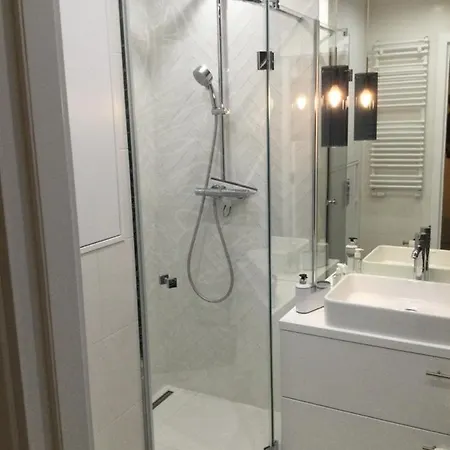 Zielone Tarasy - Next To The Beach With Garage Appartement